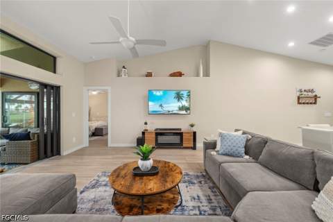 12640 Kelly Palm Dr, Fort Myers FL - photo 13 of 47