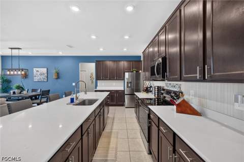 3306 NW 21st Ter, Cape Coral FL - photo 13 of 34
