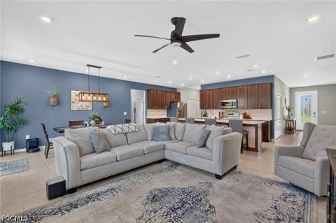 3306 NW 21st Ter, Cape Coral FL - photo 9 of 34