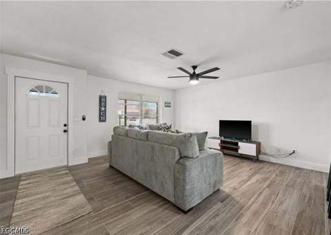 223 SE 45th St, Cape Coral FL - photo 10 of 20