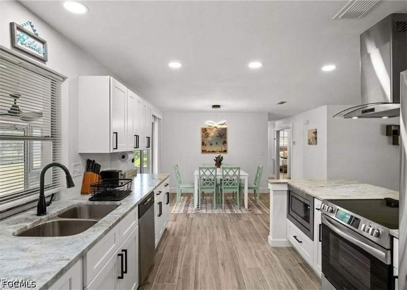 3 bedroom SingleFamilyResidence at 223 SE 45th St, Cape Coral, Cape Coral — photo 3