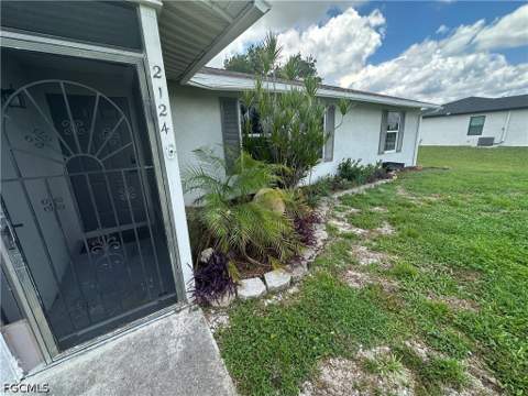 2124 NE 7th Pl, Cape Coral FL - photo 21 of 34