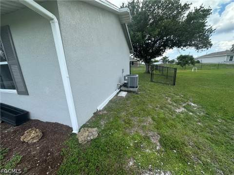 2124 NE 7th Pl, Cape Coral FL - photo 23 of 34