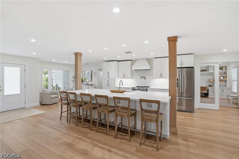 4 bedroom SingleFamilyResidence at 405 Prather Dr, McGregor Isles, Fort Myers — photo 5