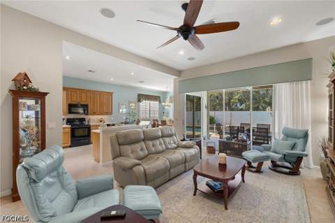 8872 King Henry Ct, Fort Myers FL - photo 11 of 26