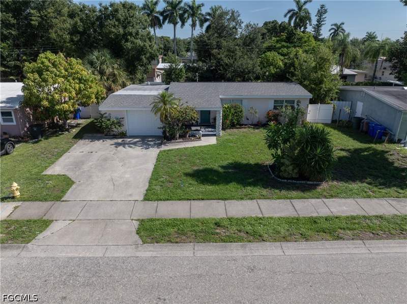 3 bedroom SingleFamilyResidence at 1643 Ricardo Ave, McGregor Estates, Fort Myers — photo 4