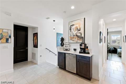 2567 Seychelles Dr 207, Naples FL - photo 19 of 40