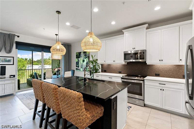 3 bedroom Condominium at 2567 Seychelles Dr 207, Seychelles, Naples — photo 2