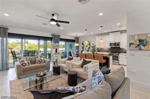 2567 Seychelles Dr 207, Naples FL - photo 21 of 40
