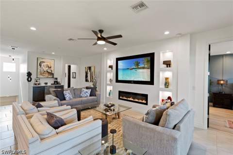 2567 Seychelles Dr 207, Naples FL - photo 22 of 40