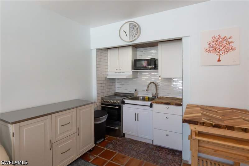  bedroom Condominium at 167 N Collier Blvd A8, Aquarius Apts Of Marco Island, Marco Island — photo 4