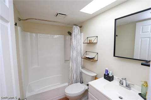 1004 Manatee Rd H202, Naples FL - photo 14 of 30