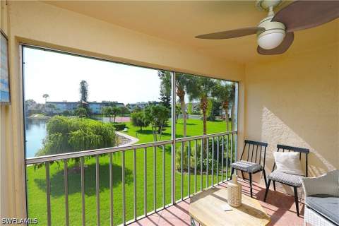 1004 Manatee Rd H202, Naples FL - photo 21 of 30