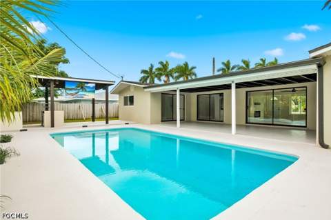1560 Ricardo Ave, Fort Myers FL - photo 13 of 18