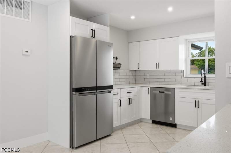 3 bedroom SingleFamilyResidence at 1560 Ricardo Ave, McGregor Estates, Fort Myers — photo 5