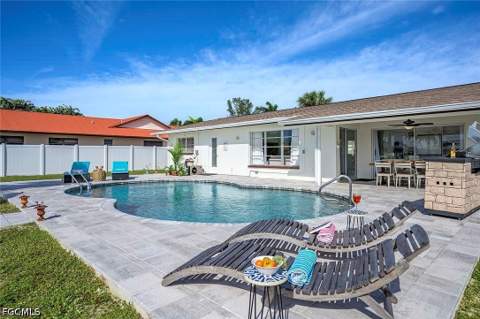 1432 Wellington Ct, Cape Coral FL - photo 21 of 28