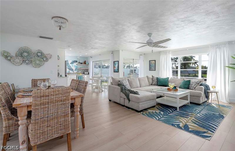 2 bedroom SingleFamilyResidence at 1432 Wellington Ct, Cape Coral, Cape Coral — photo 3