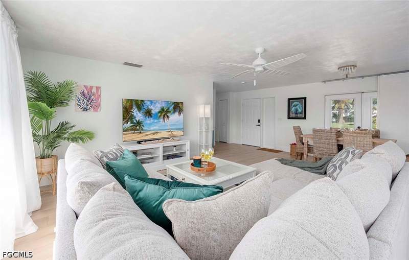 2 bedroom SingleFamilyResidence at 1432 Wellington Ct, Cape Coral, Cape Coral — photo 5
