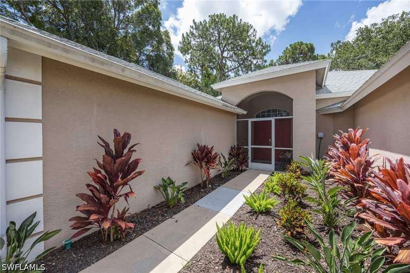 3 bedroom SingleFamilyResidence at 2656 River Reach Dr, River Reach, Naples — photo 2