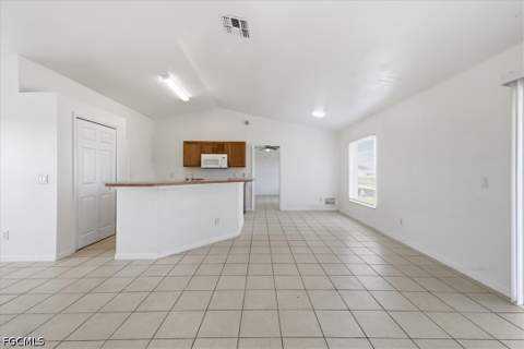422 NW 11th Ter, Cape Coral FL - photo 15 of 25