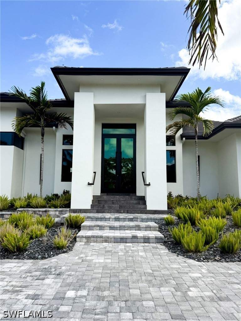 4 bedroom SingleFamilyResidence at 1702 Ludlow Rd, Marco Beach, Marco Island — photo 2