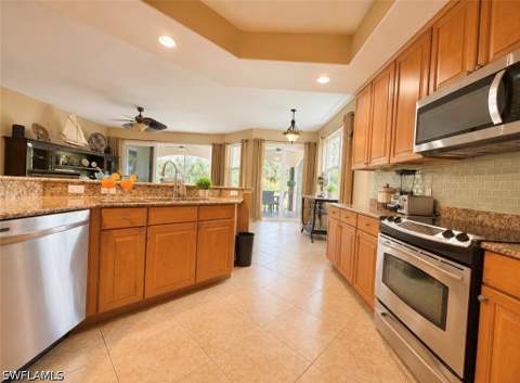 1277 Rialto Way 102, Naples FL - photo 13 of 37