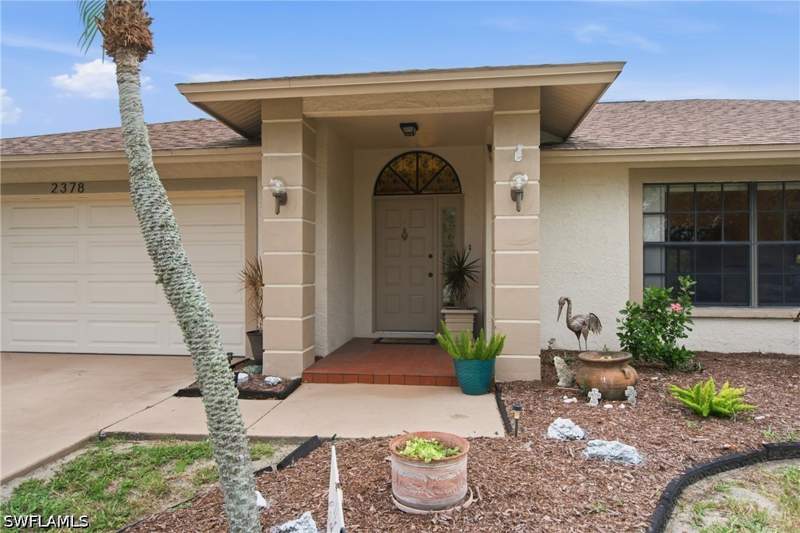 3 bedroom SingleFamilyResidence at 2378 River Reach Dr, River Reach, Naples — photo 3