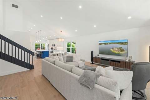 4775 Europa Dr, Naples FL - photo 24 of 43
