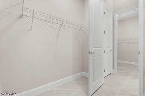 2436 Cambridge Way, Naples FL - photo 15 of 31