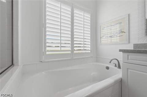 14846 Crescent Cove Dr, Fort Myers FL - photo 23 of 47