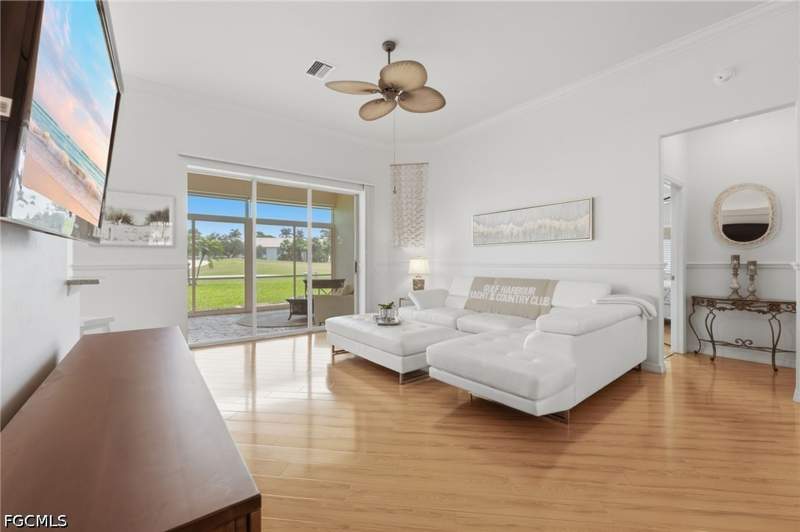 3 bedroom SingleFamilyResidence at 14846 Crescent Cove Dr, Crescent Cove, Fort Myers — photo 3