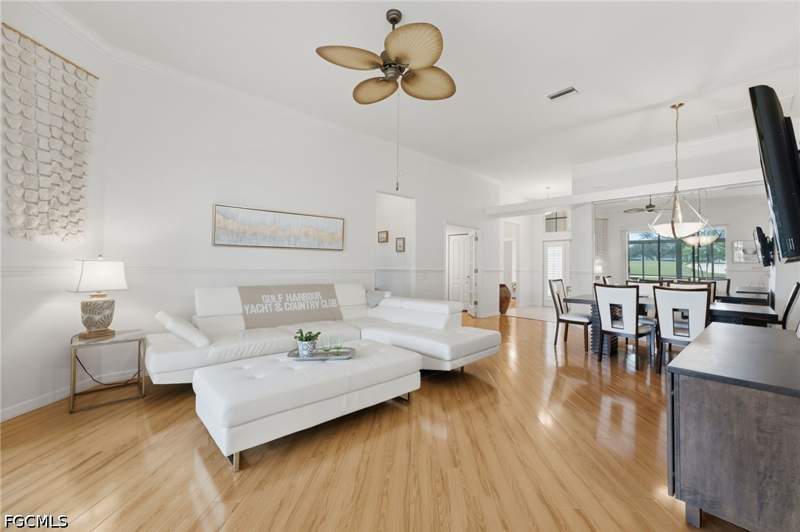 3 bedroom SingleFamilyResidence at 14846 Crescent Cove Dr, Crescent Cove, Fort Myers — photo 5