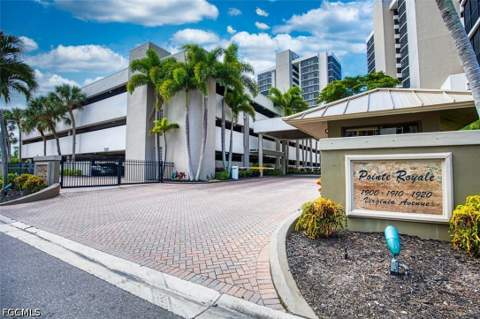1900 Virginia Ave 102, Fort Myers FL - photo 6 of 41