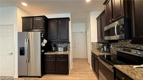 15286 Summit Place Cir 175, Naples FL - photo 7 of 44