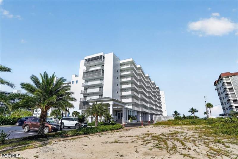2 bedroom Condominium at 7000 Estero Blvd 603, Island Reef Club, Fort Myers Beach — photo 2