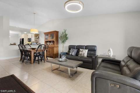 905 New Waterford Dr 204, Naples FL - photo 6 of 33