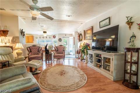 19876 Frenchmans Ct, North Fort Myers FL - photo 7 of 48
