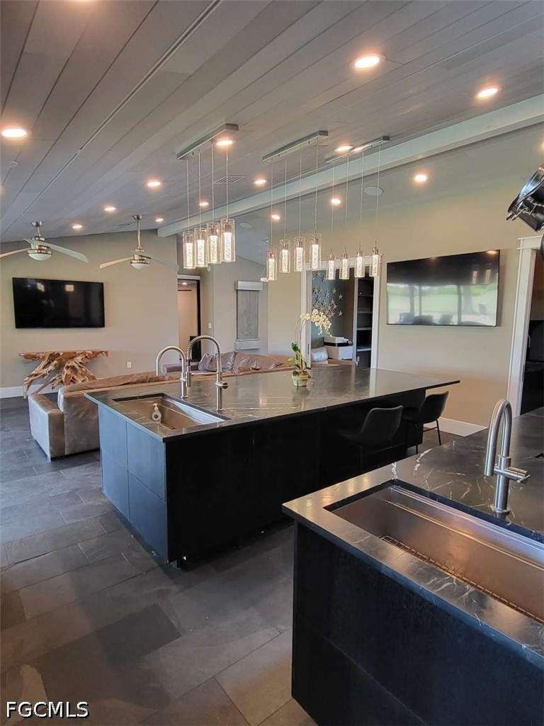 3 bedroom SingleFamilyResidence at 2257 Regal Way, Imperial Golf Estates, Naples — photo 2
