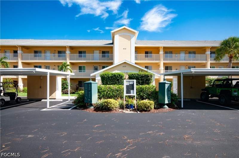 2 bedroom Condominium at 4110 Lorene Dr 106, Villages On Court Side, Estero — photo 3
