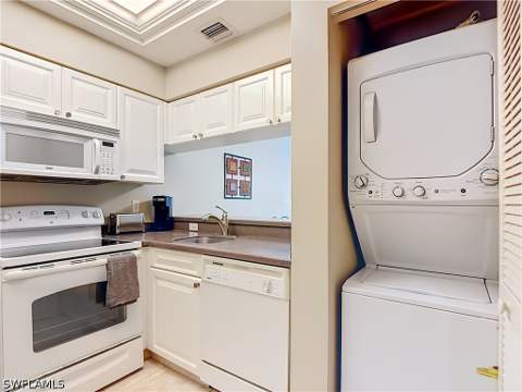 3323 Olympic Dr 716, Naples FL - photo 7 of 33