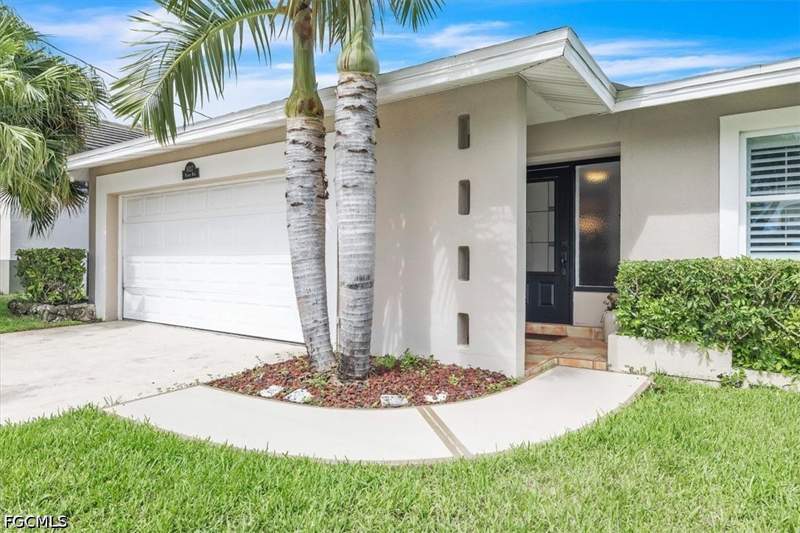 4 bedroom SingleFamilyResidence at 5027 Pelican Blvd, Cape Coral, Cape Coral — photo 3