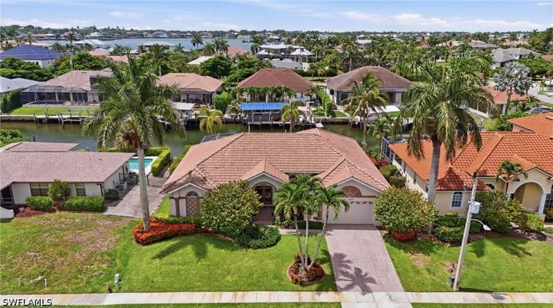 3 bedroom SingleFamilyResidence at 1621 Almeria CT, MARCO ISLAND, Marco Island — photo 2