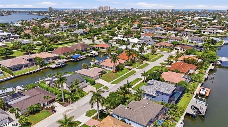 3 bedroom SingleFamilyResidence at 1621 Almeria CT, MARCO ISLAND, Marco Island — photo 4