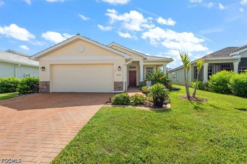 3 bedroom SingleFamilyResidence at 3454 Crosswater Dr, Magnolia Landing, North Fort Myers — photo 2
