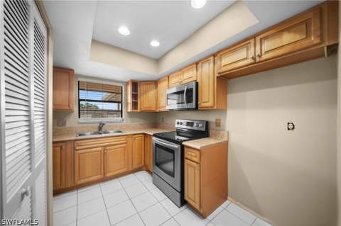 195 Cypress Way E 8, Naples FL - photo 17 of 37