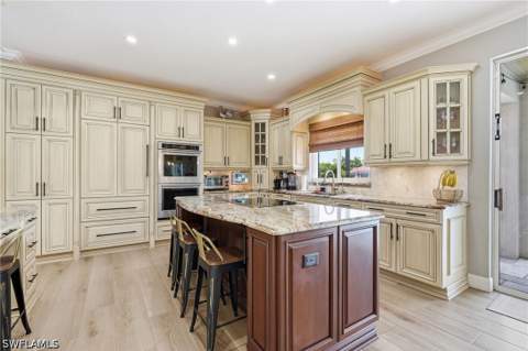 308 Wentworth Ct, Naples FL - photo 13 of 41