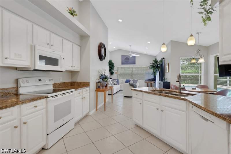 3 bedroom SingleFamilyResidence at 505 Raven Way, Quail Crossing, Naples — photo 3