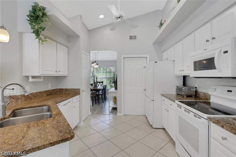 3 bedroom SingleFamilyResidence at 505 Raven Way, Quail Crossing, Naples — photo 5