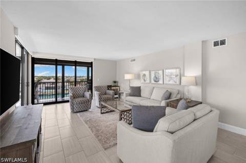 10482 Gulf Shore Dr 251, Naples FL - photo 12 of 46