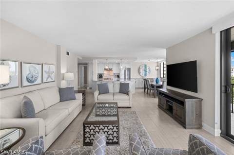 10482 Gulf Shore Dr 251, Naples FL - photo 13 of 46